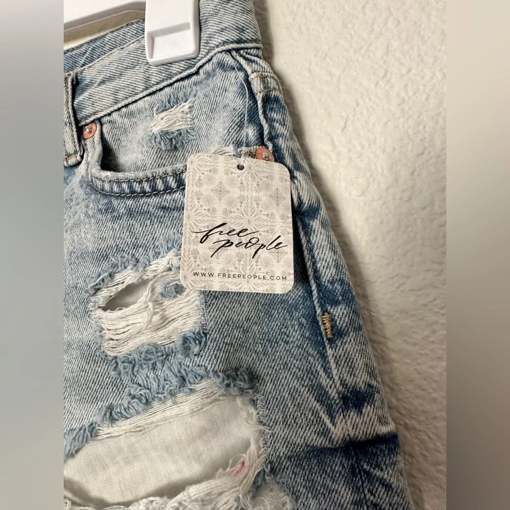 Free People Shorts size 24 NWT - Picture 8 of 9